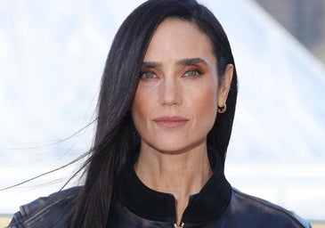 Es malo hacerse la raya siempre del mismo lado: consejo de un dermatólogo